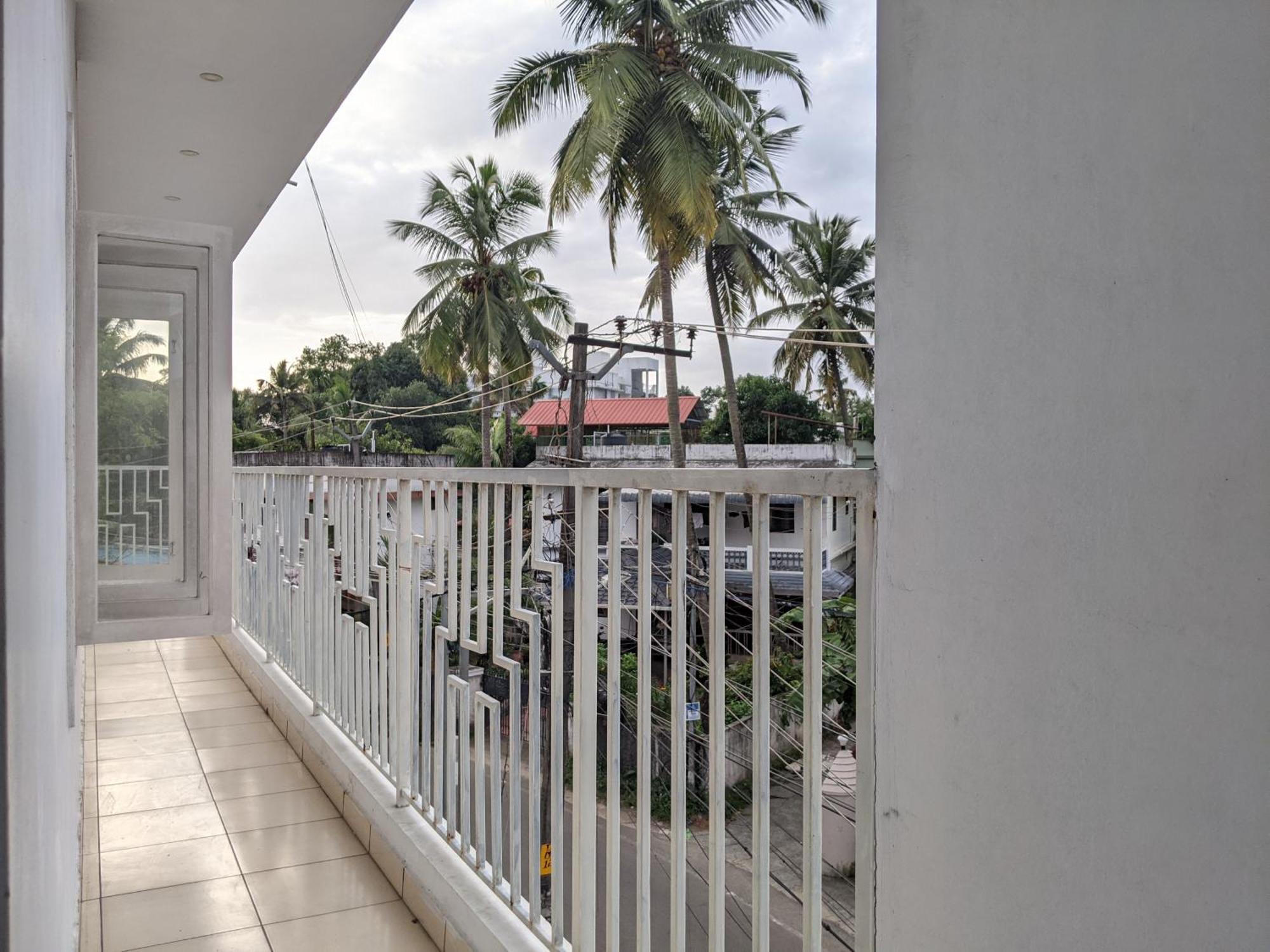 Green View Executive Stay'S Kochi Bagian luar foto